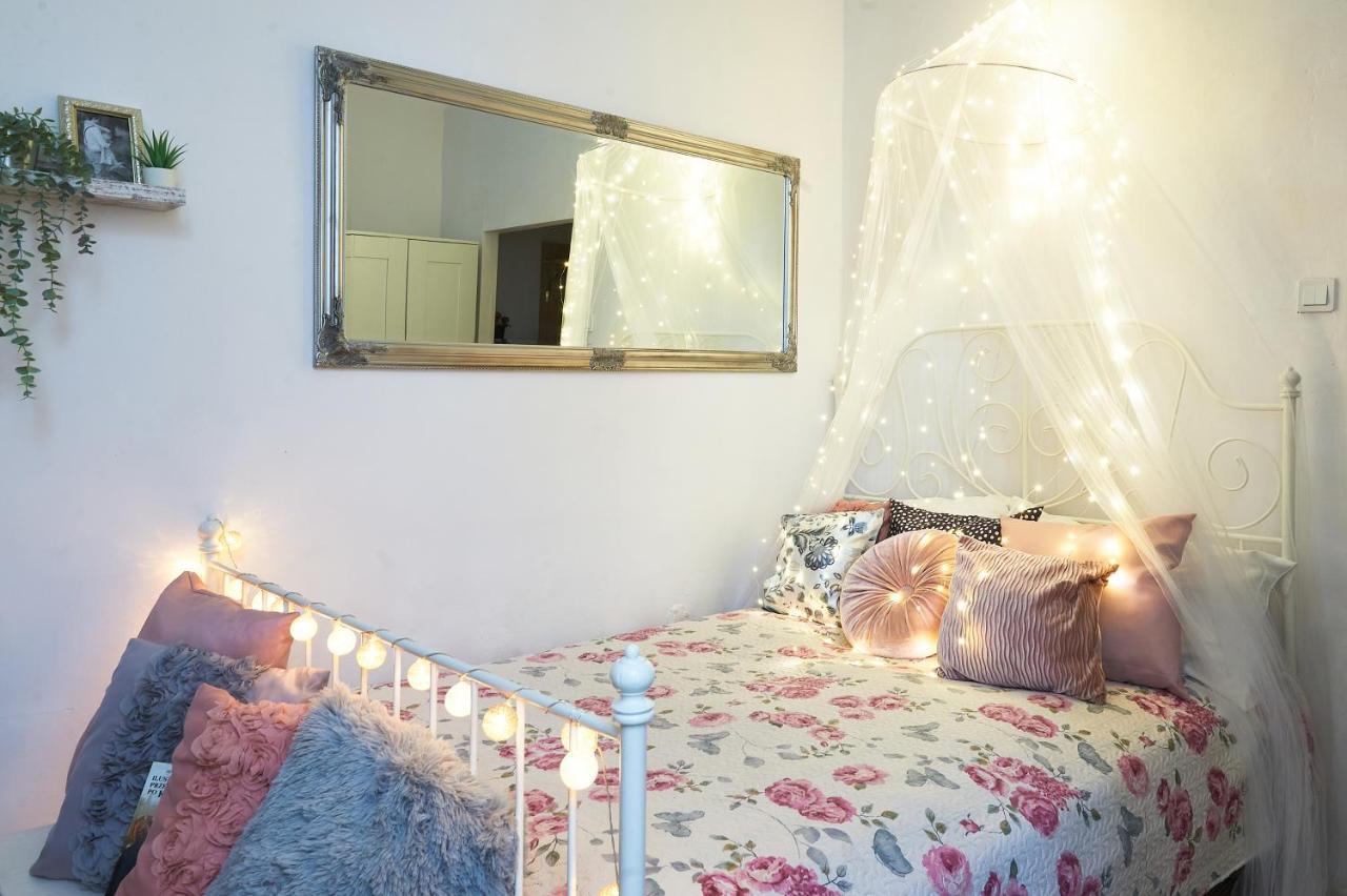 كراكوفيا Aurora Kazimierz Apartment المظهر الخارجي الصورة